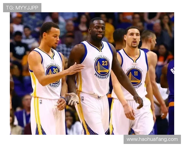 格林谈防杜兰特全队齐心