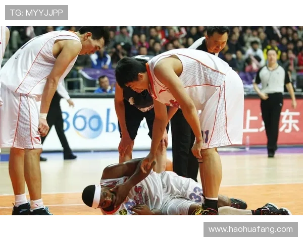 广厦加时力克北控 巴里布朗砍38分豪斯44分